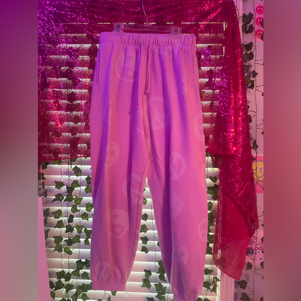 pink pacsun sweatpants